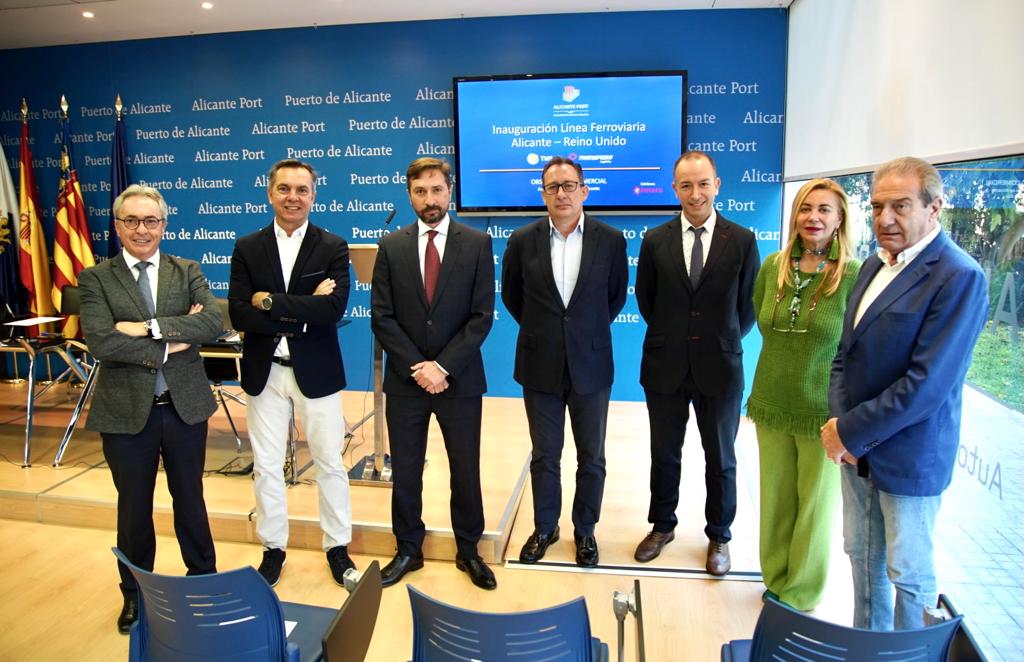Southeast Maritime Terminals together with Transfesa Logistics inaugurate the new railway service from the port of Alicante to the United Kingdom