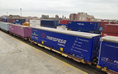 El tren humanitario a Ucrania hace su primera parada en Valencia